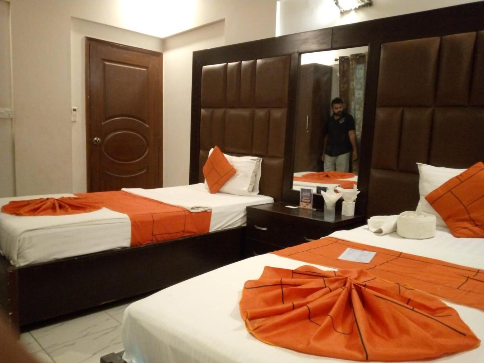 Goho Rooms Badar Karachi Exterior photo