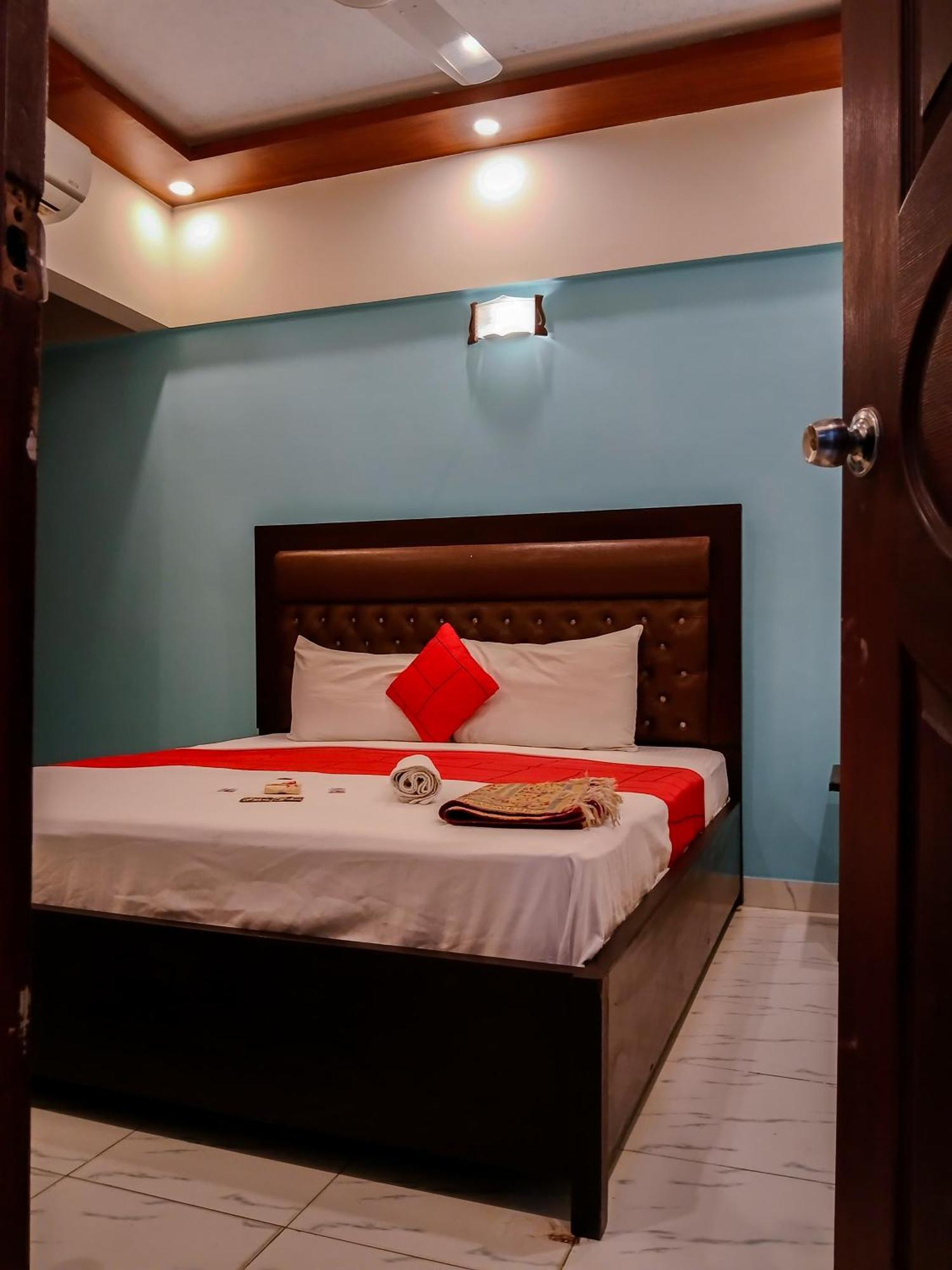 Goho Rooms Badar Karachi Exterior photo